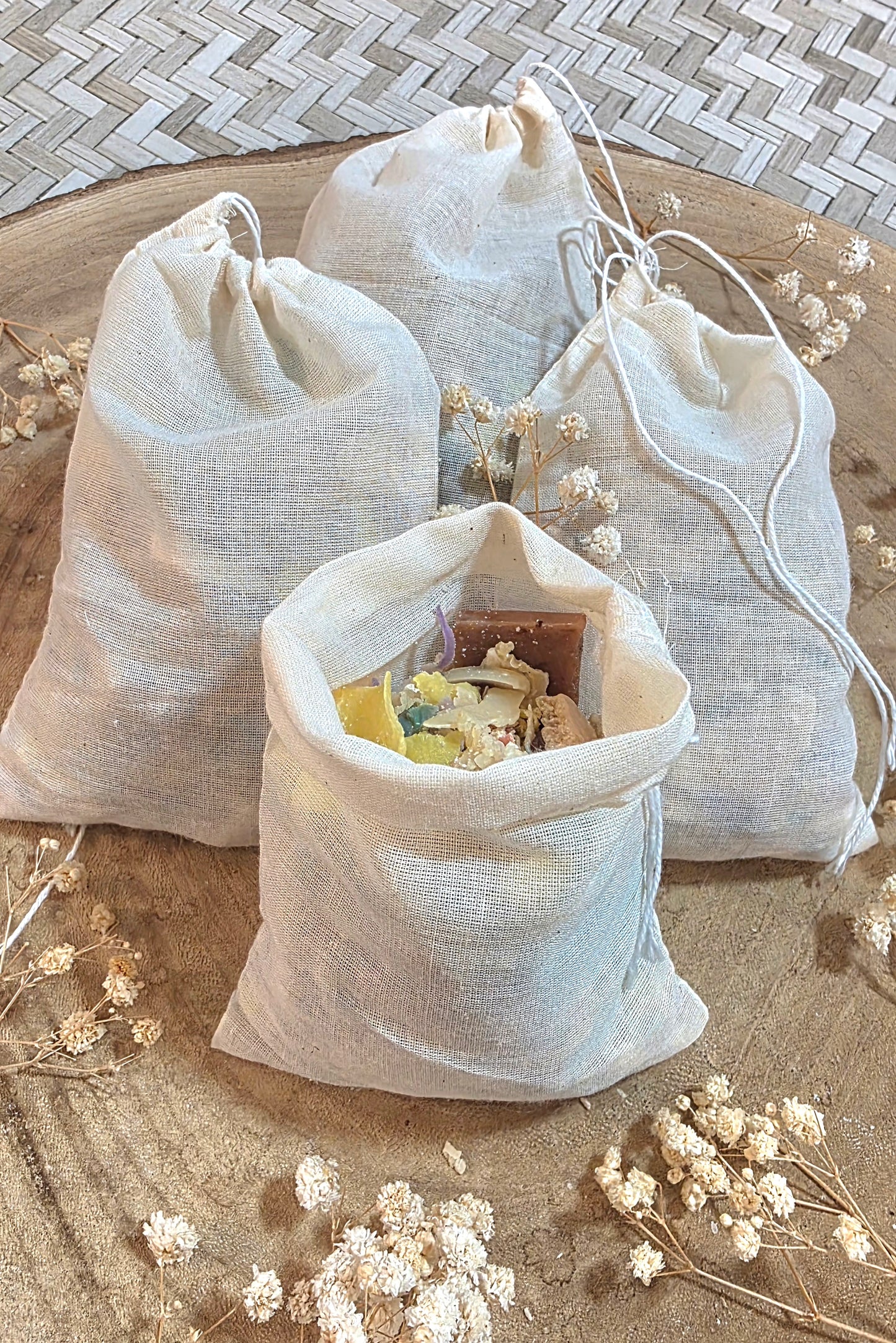 Le parfum de l'atelier: Sachets senteur pour armoires